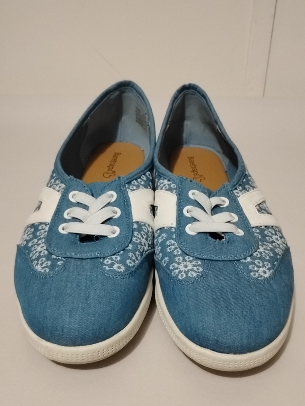 Baretrap Vannie Canvas Bandana Pattern Slip-On with White Accents‎
